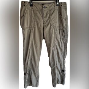 Eddie Bauer Women’s Blakey Fit Capri Pants 4